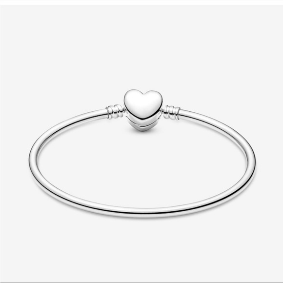 💞 PANDORA Moments: Entwined Infinite Hearts Clasp Bangle - Picture 6 of 8